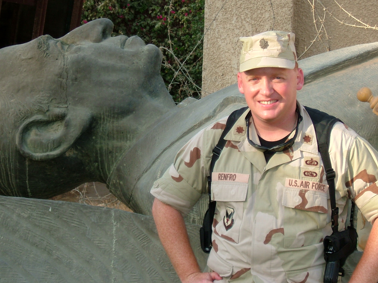 Iraq field record from the U.S. Embassy area, documenting post-regime public-space and sculpture-removal context.